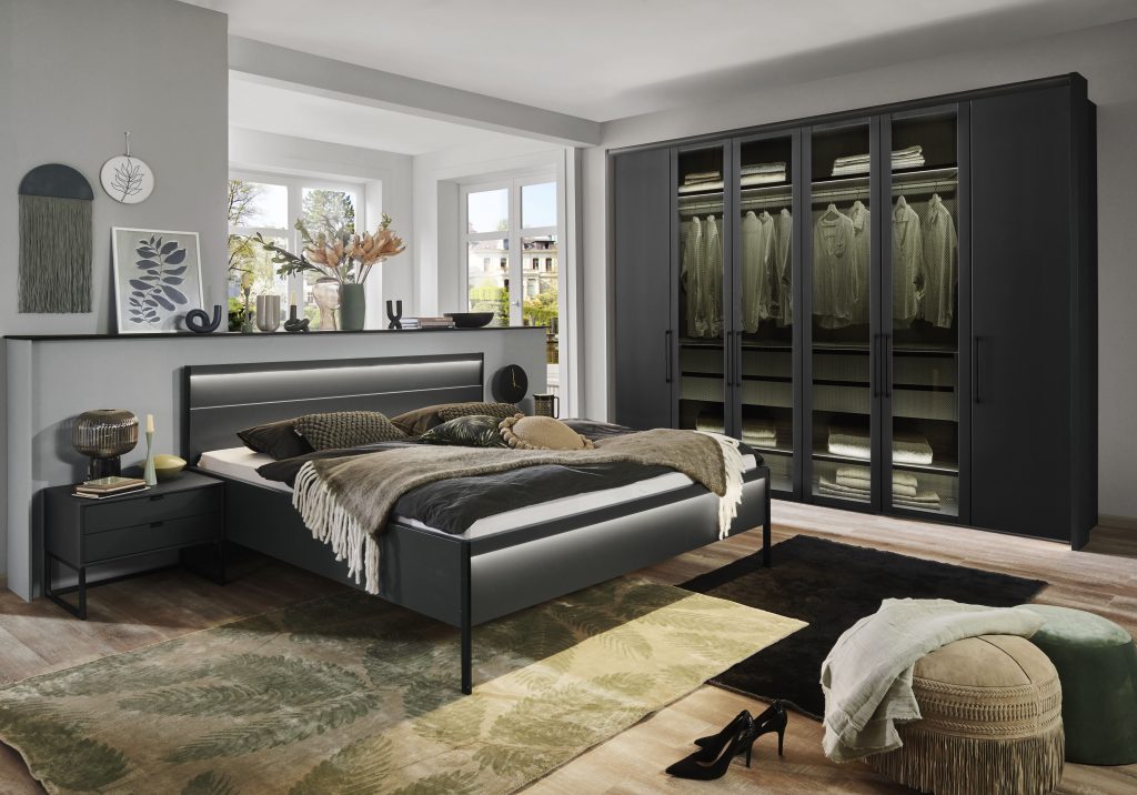 SPLIT_2956_23_bear_LM_2504_24_Graphit_DTS300_H236_PPT_Bett180x200_+Bel._Naka60_2SK_Schiefer